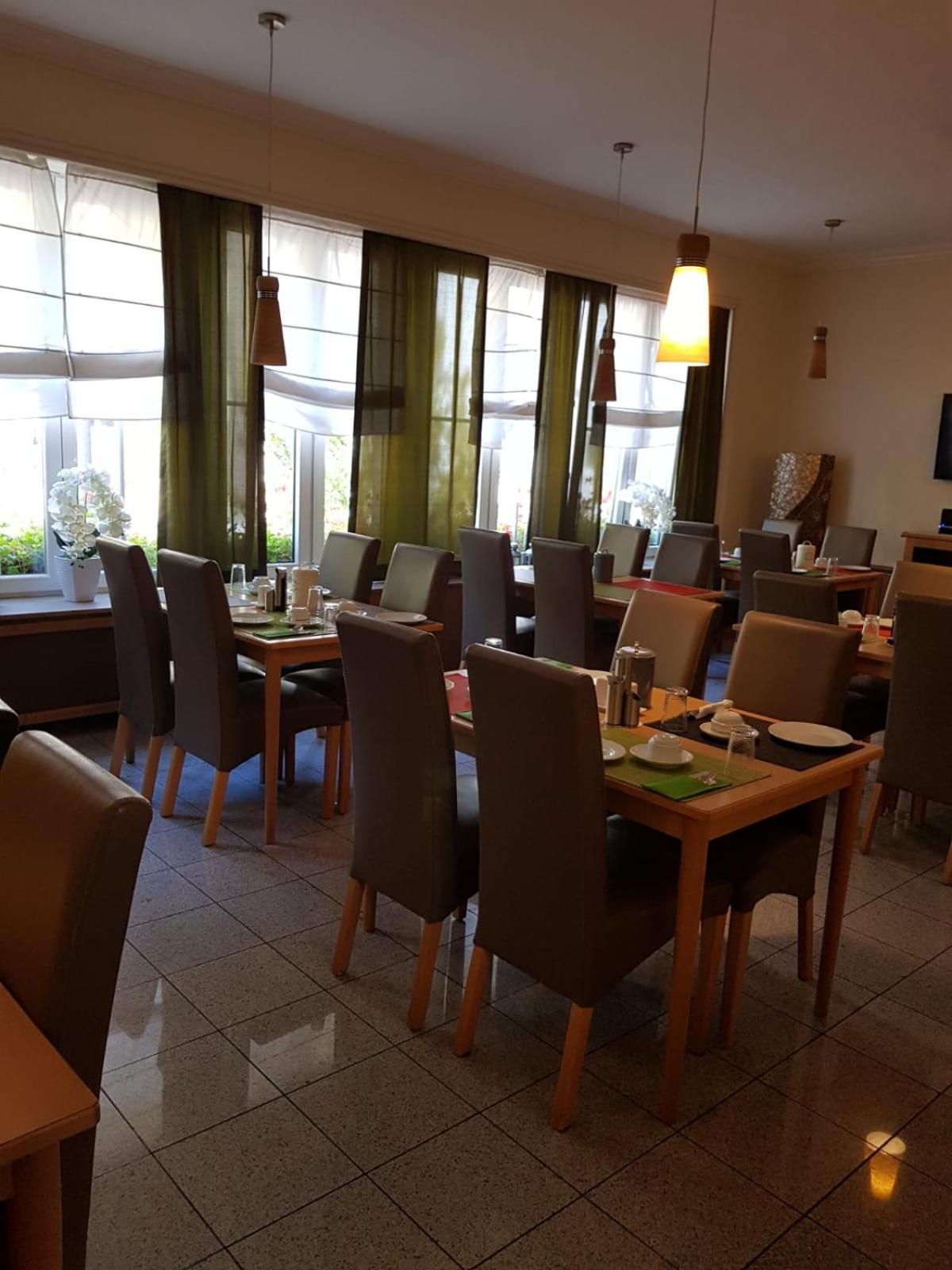 Hotel Drei Kronen ดอร์ทมุนด์ ภายนอก รูปภาพ